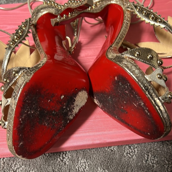 Louboutin heels - Picture 3 of 6